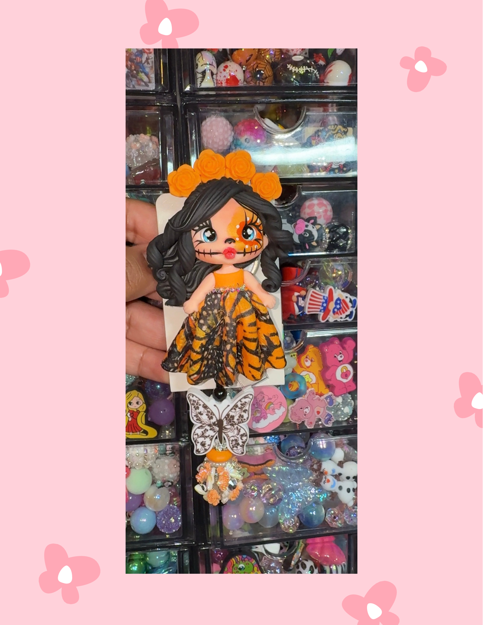 Z- Badge Babe: Monarch Mariposa